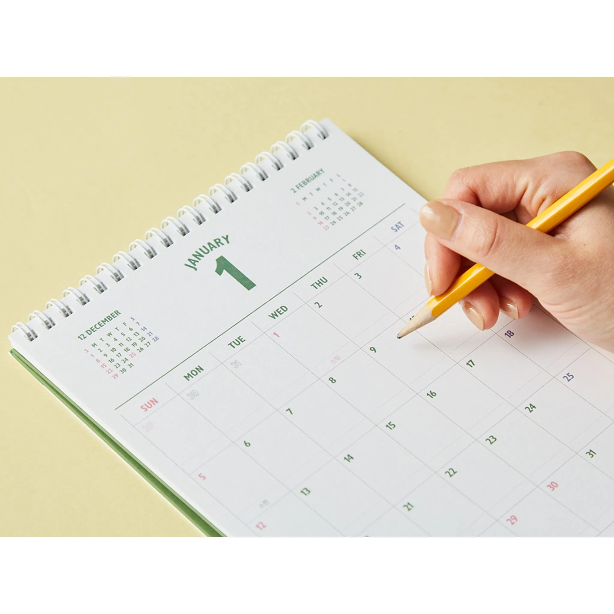 Exploration 2025 Vertical Retro Desk Calendar - Desk Calendar - 🏆 #86 - Office Supplies - Best of December