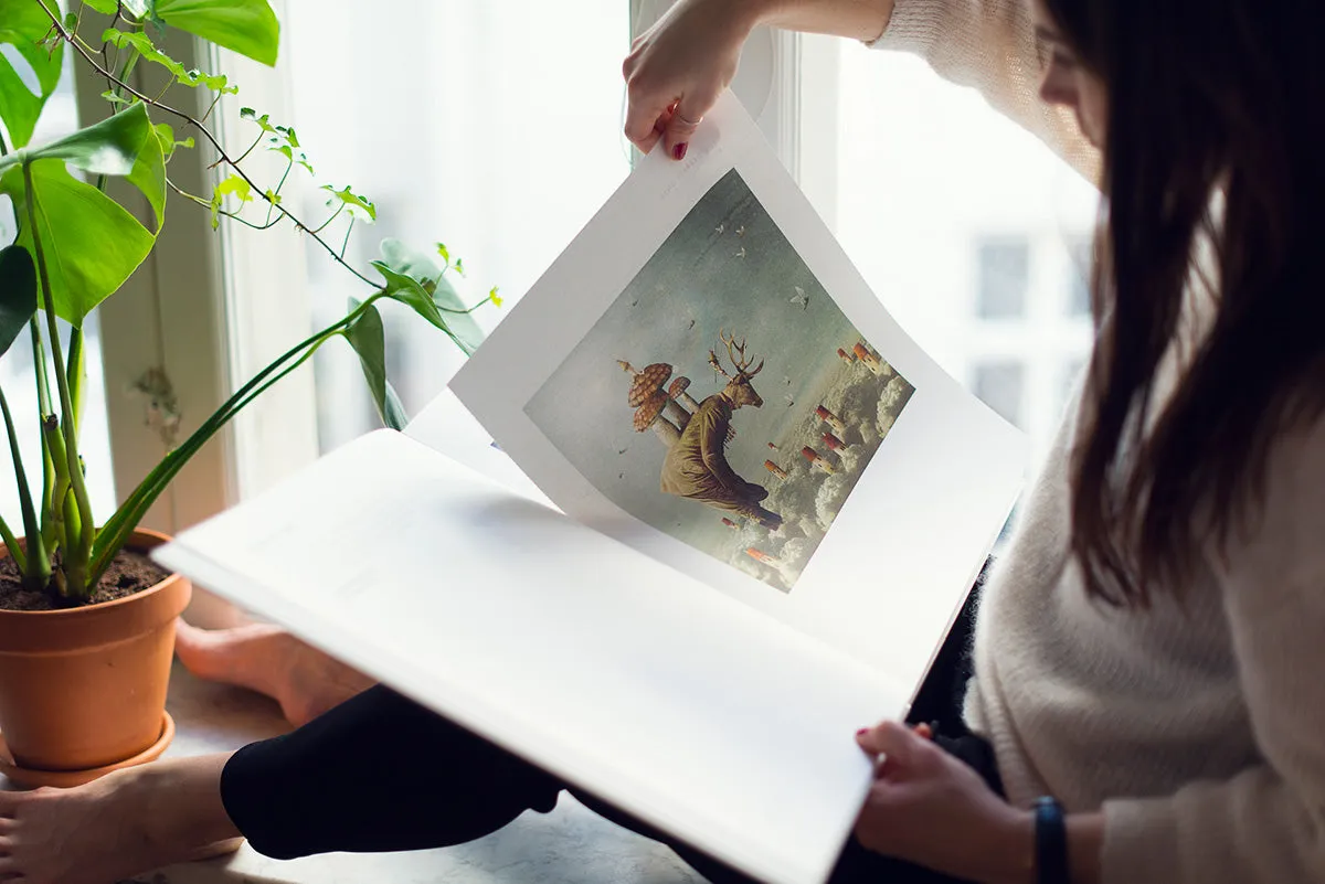 SHARE — New Heroes & Pioneers Art Book